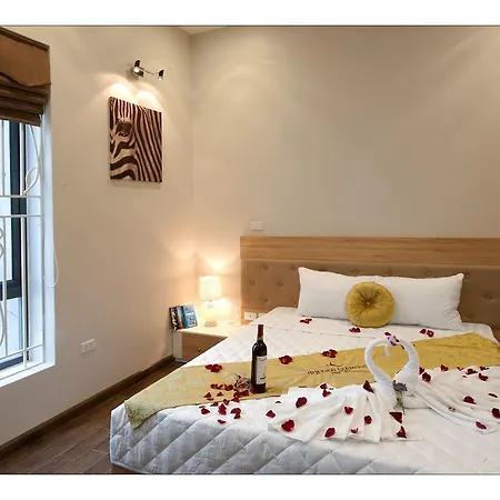Golden Moon Diamond Hotel